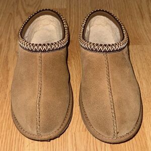 UGG Chestnut Tasman II Slipper - Big Kids 5Y/Women’s 7